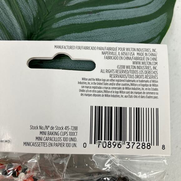Wilton Orange White Stripe Dot Pumpkin Halloween Mini Baking Cupcake Cups Liners - Picture 4 of 4
